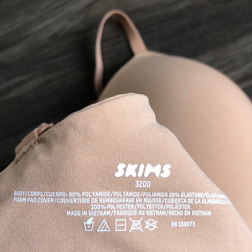 New Skims Fits Everybody T Shirt Bra Convertible Ochre Tan 32DD - Picture 6 of 7